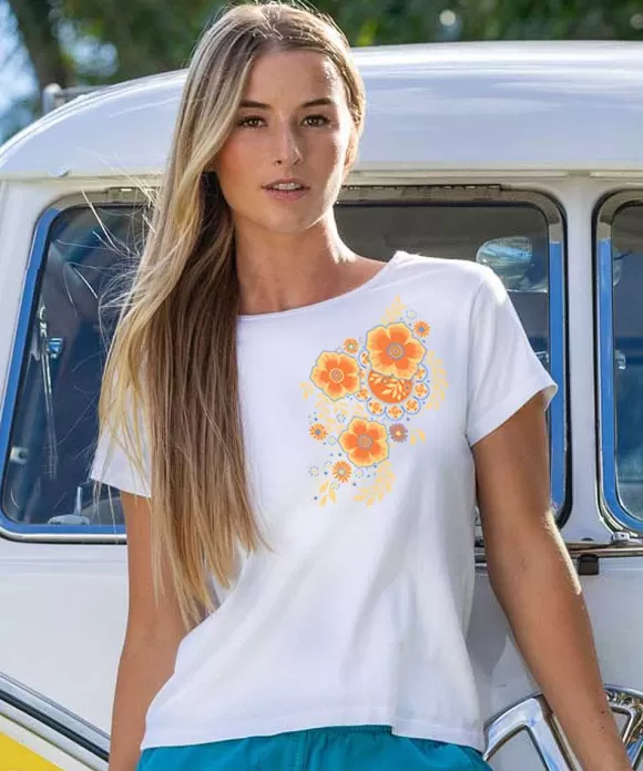 T-Shirts>Crazy Shirts Henna Cascade - White Short Sleeve Scoop Neck T-Shirt